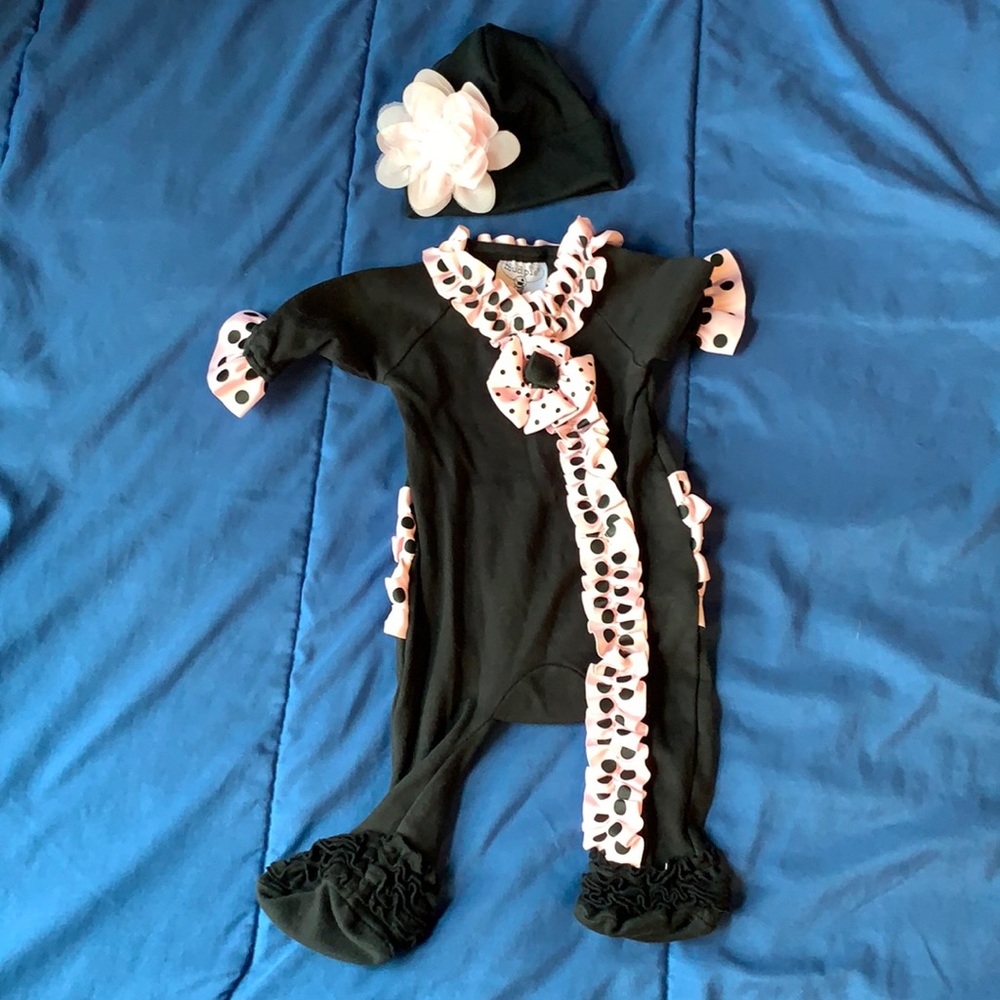 Mud Pie 2 piece Black and Pink Set Baby Girl Hat